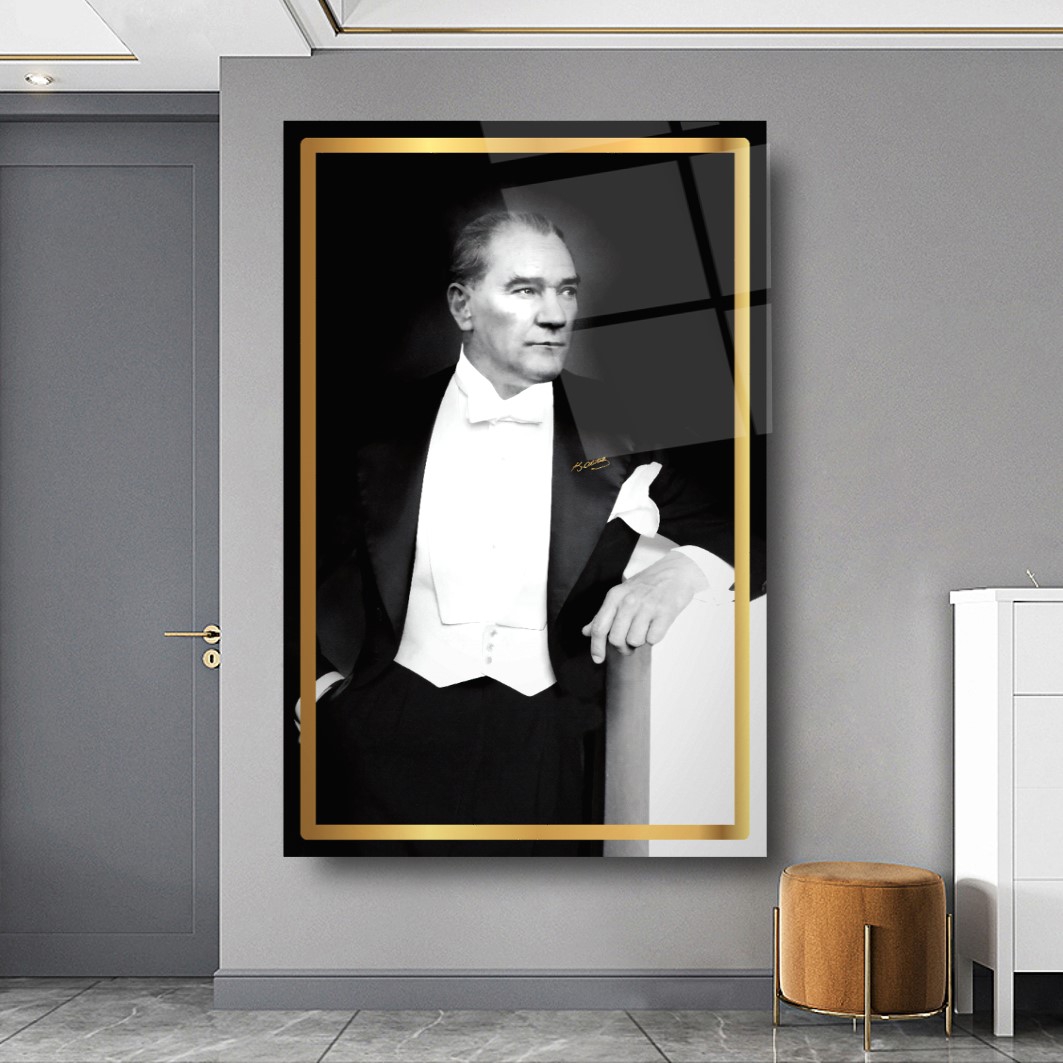 Atatürk Cam Tablo