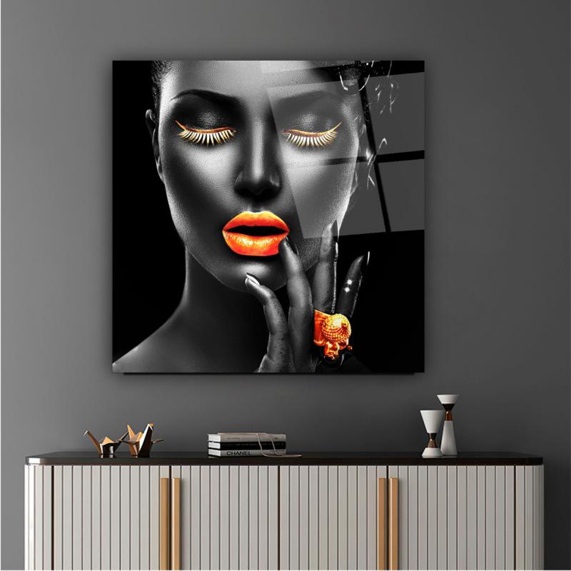 Kadın Portre Cam Tablo