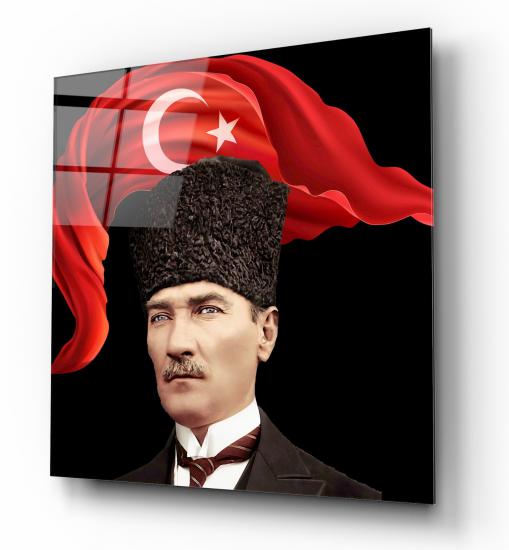 Atatürk ve Bayrak Cam Tablo