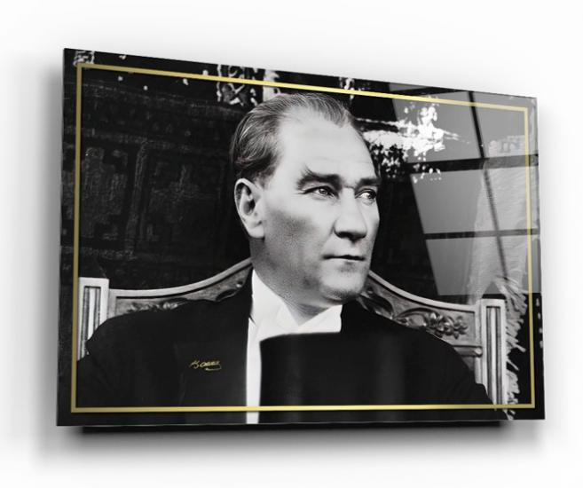 Atatürk Cam Tablo